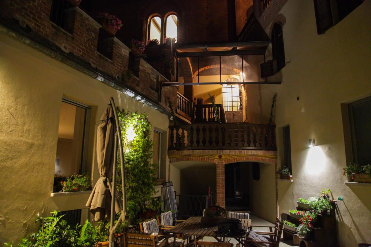 Castello Mellana Bed & Breakfast Rosignano Monferrato Exterior photo